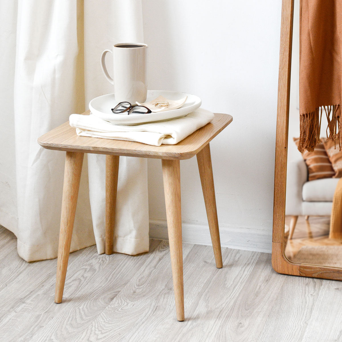 Styling your side table