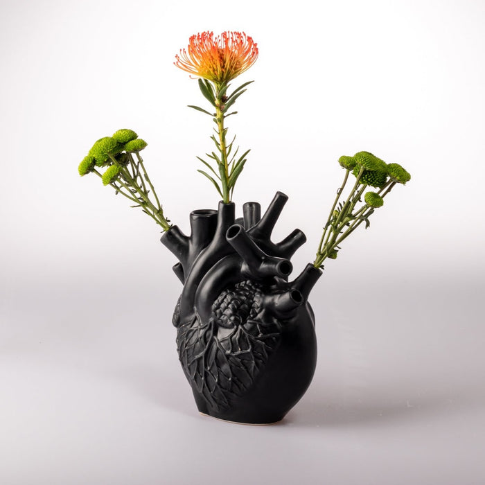 Pumping Love Heart Vase - Medium - KNUS