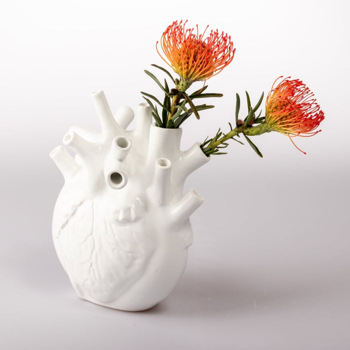 Pumping Love Heart Vase - Medium - KNUS